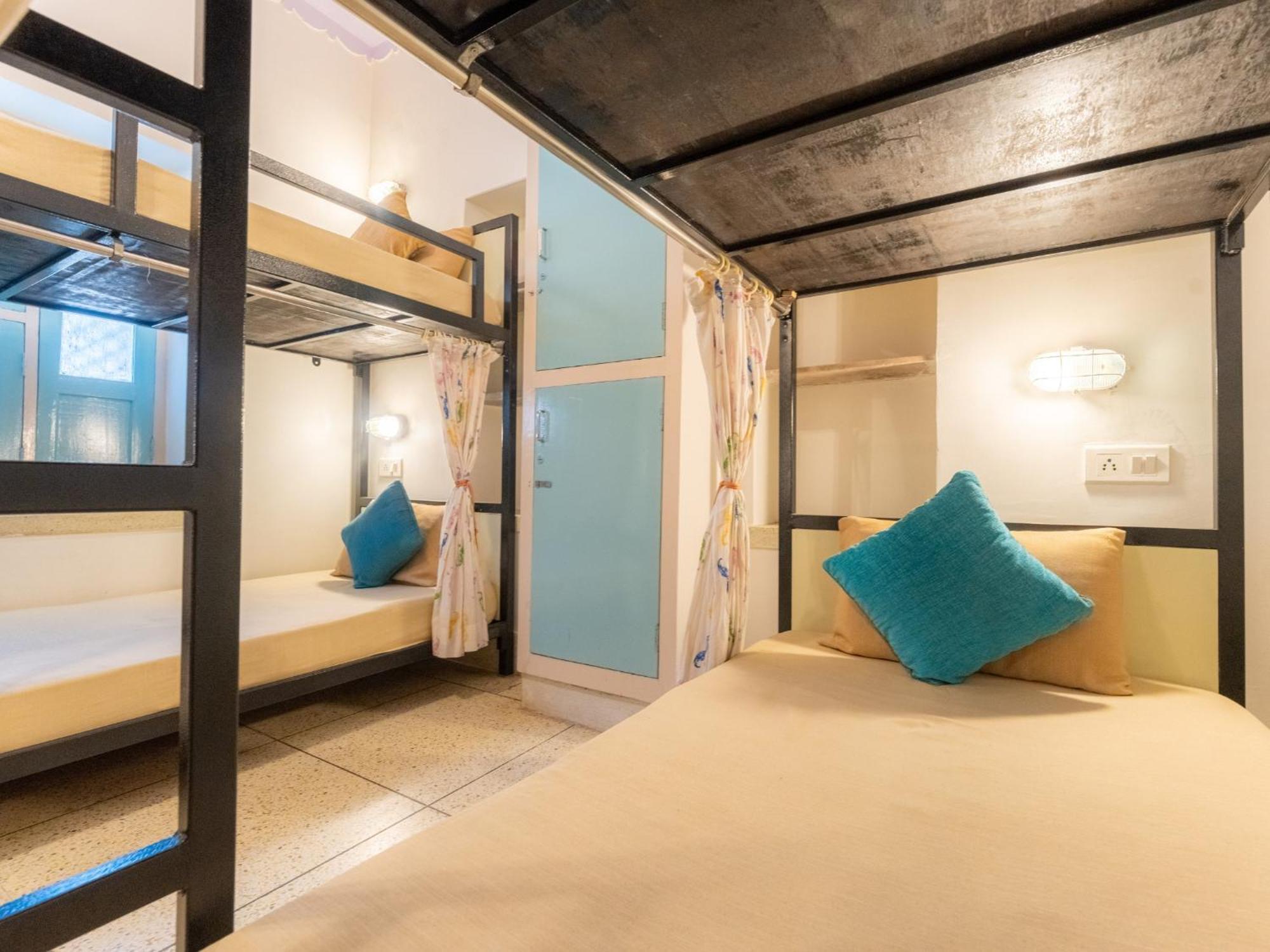 Moustache Jodhpur Hostel Джодпур Екстериор снимка