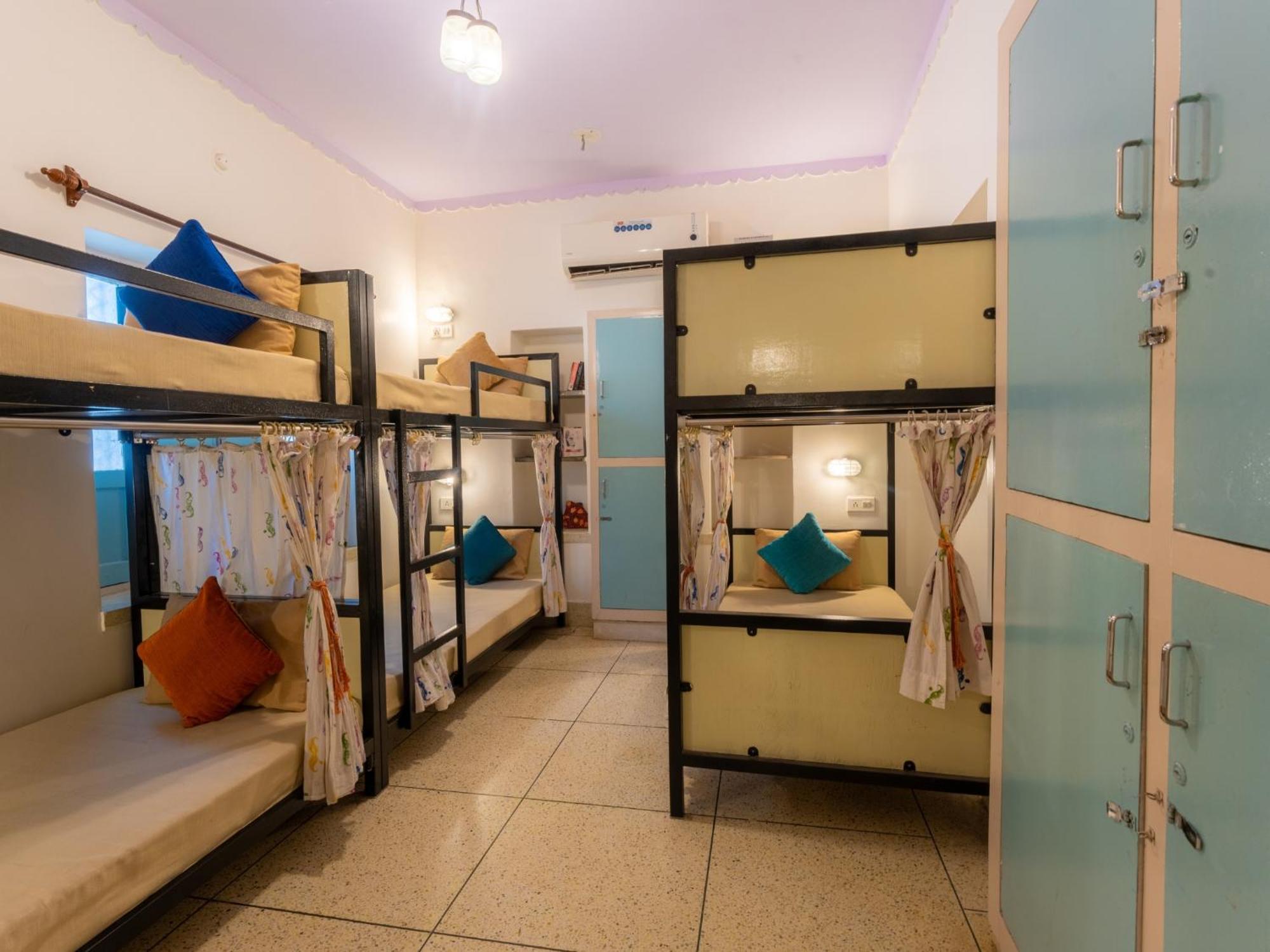 Moustache Jodhpur Hostel Джодпур Екстериор снимка