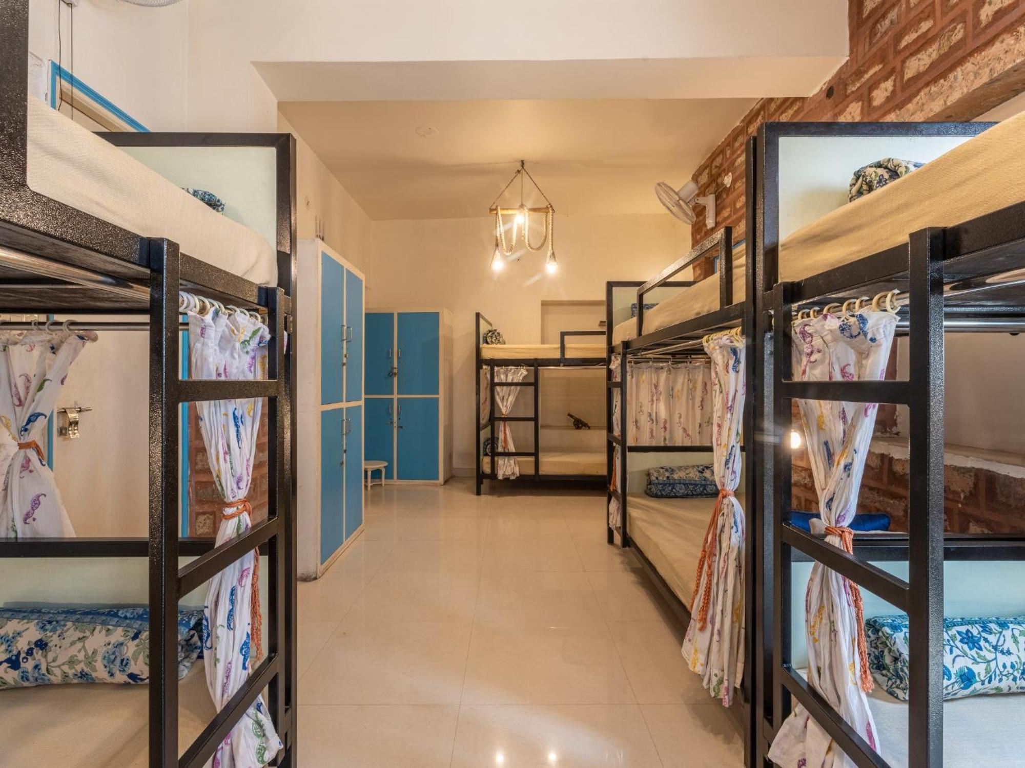Moustache Jodhpur Hostel Джодпур Екстериор снимка