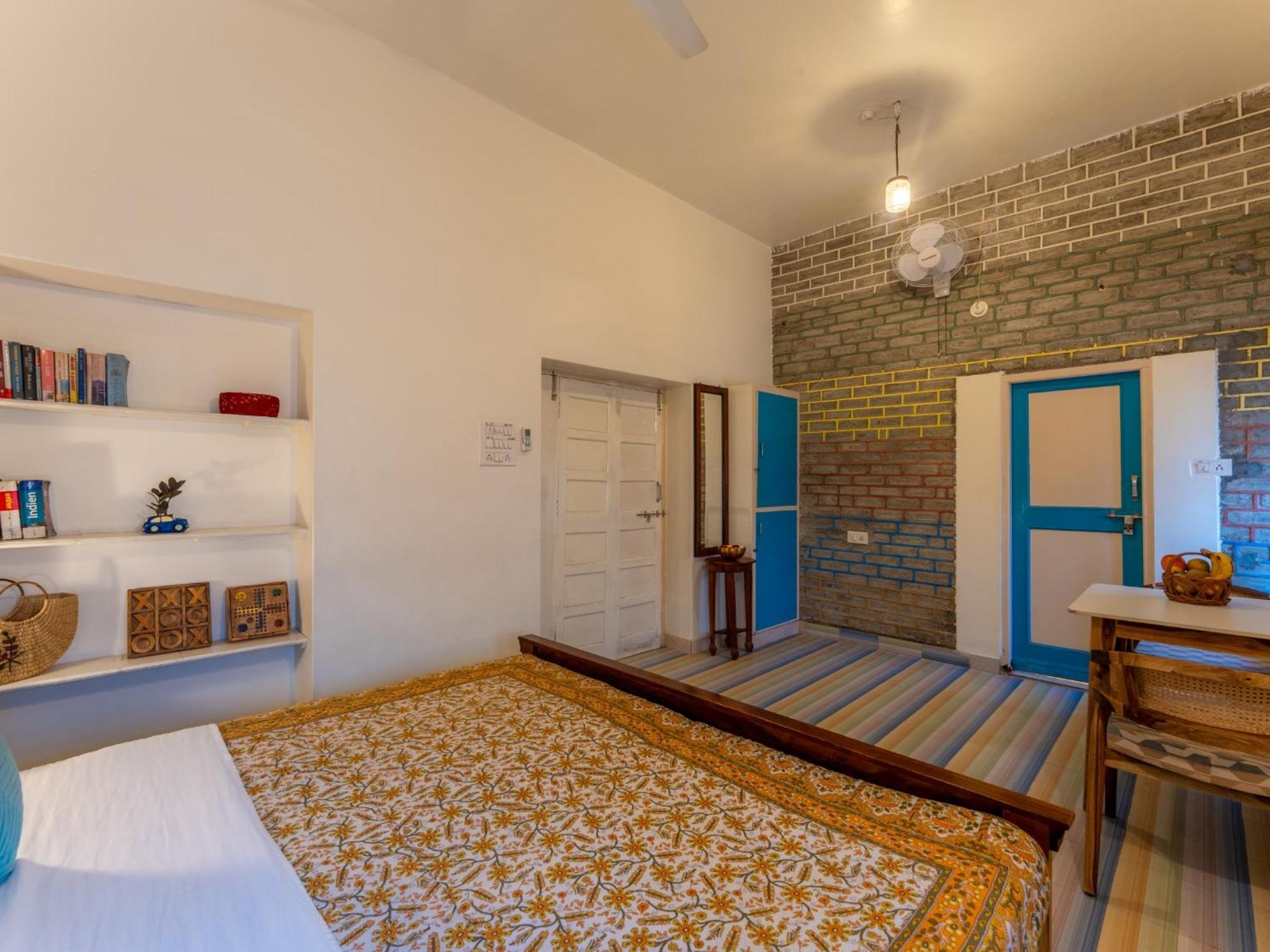 Moustache Jodhpur Hostel Джодпур Екстериор снимка