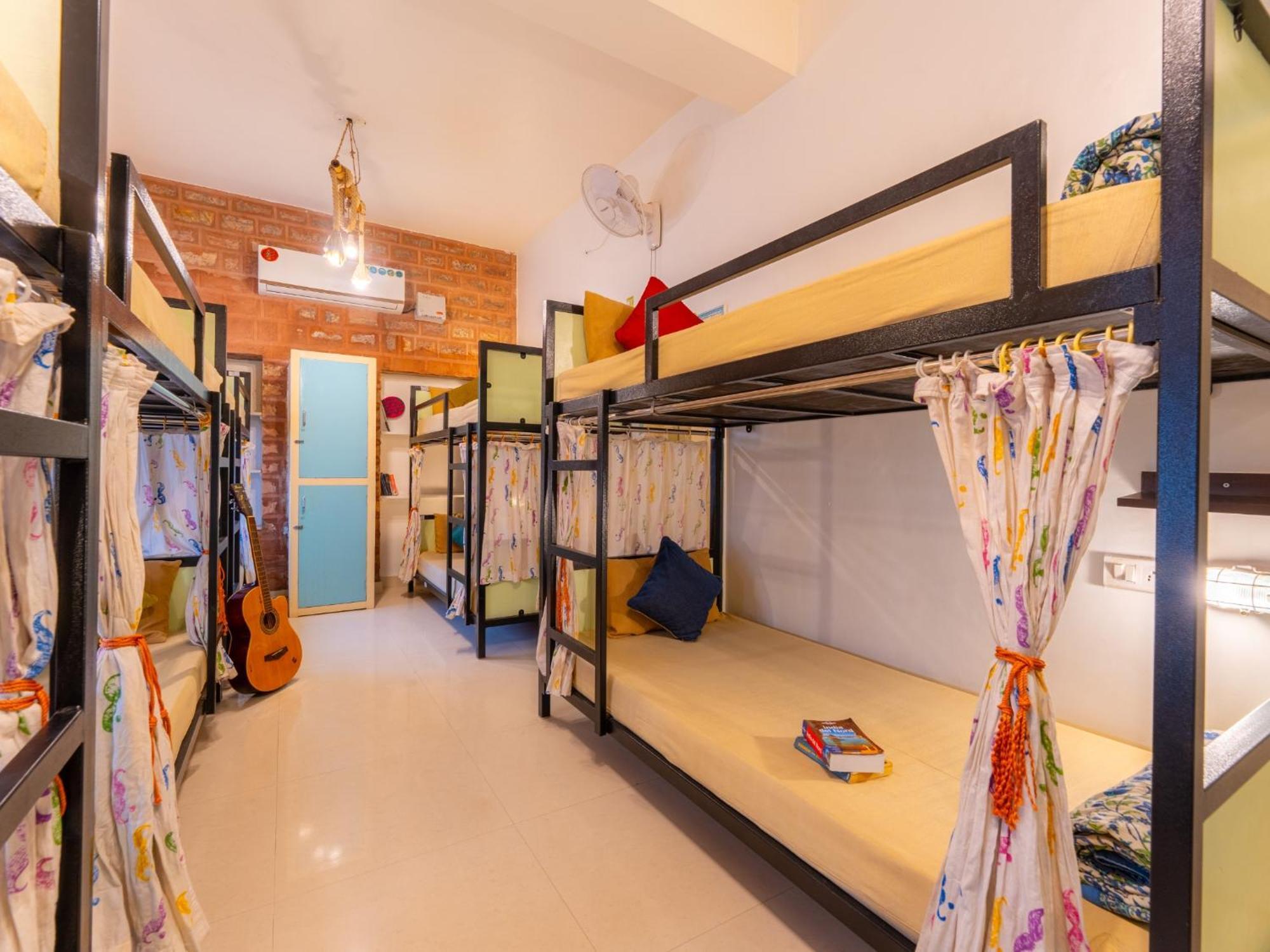 Moustache Jodhpur Hostel Джодпур Екстериор снимка